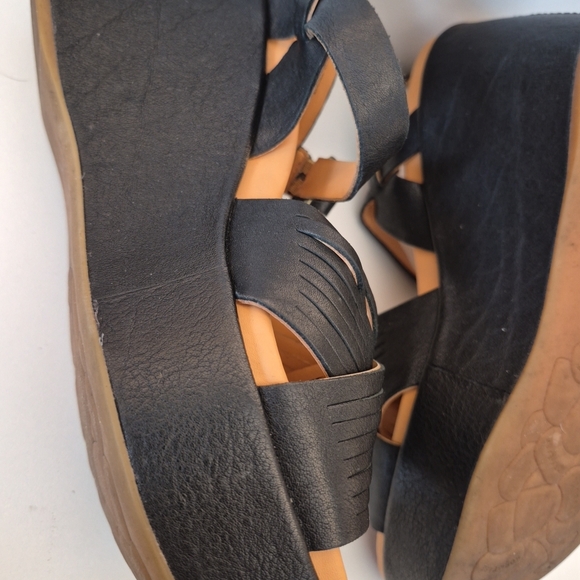 Kork-Ease Black Women's Sandals - Picture 8 of 10